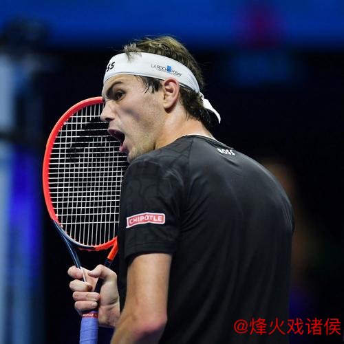 ATP总决赛：弗里茨首度晋级决赛，辛纳连续两年挺进决赛
