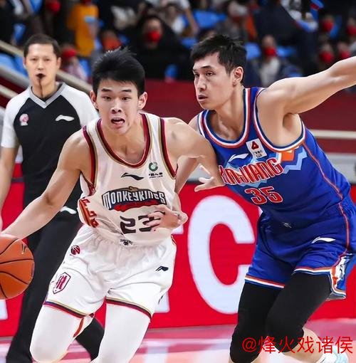 广东3人被罚下惜败江苏 林崴22+7助同曦击败四川 广东3人被罚下惜败江苏 林崴22+7助同曦击败四川