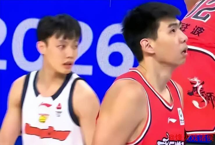 广东五连胜称霸同城,萨林杰狂轰32分,广州苦战仍不敌,江苏力克弱旅终结连败,积分榜起伏不定,保级战暗流涌动 广东五连胜称霸同城,萨林杰狂轰32分,广州苦战仍不敌,江苏力克弱旅终结连败,积分榜起伏不定,保级战暗流涌动