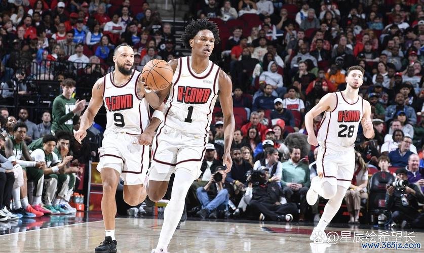 近两场狂砍41分11助！蒙克率队连克湖人火箭